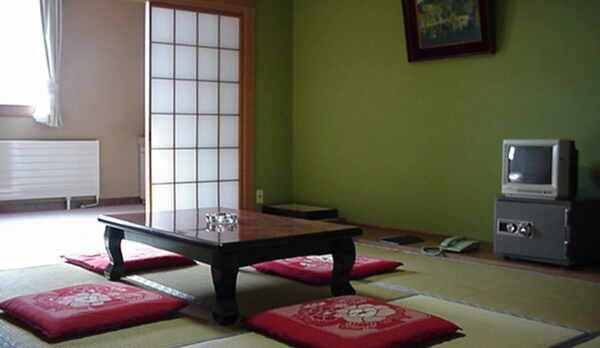 和室（バストイレの付いていないお部屋）