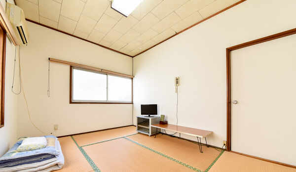 *【和室6畳】民宿らしくシンプルな和室。畳のお部屋でごゆっくりとお寛ぎ下さい。