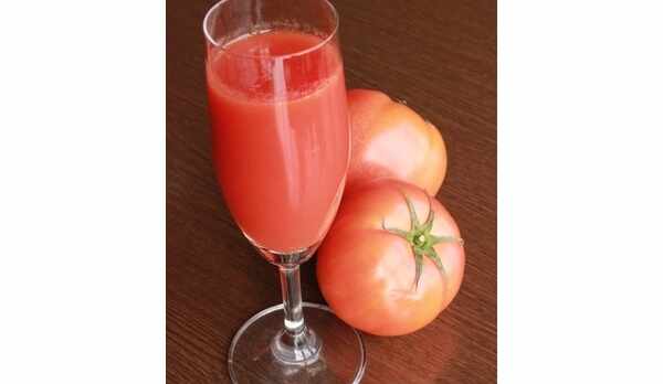 農家さん直送のトマトジュース