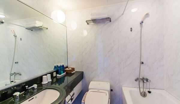 ポートビューツイン・ハリウッドツイン・アイランドビューツイン（25.7㎡）バスルーム