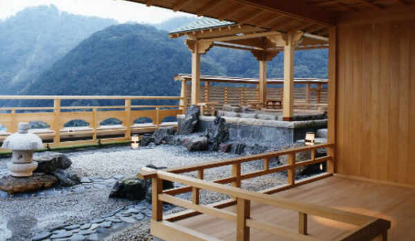 ■【露天風呂付客室】光源氏