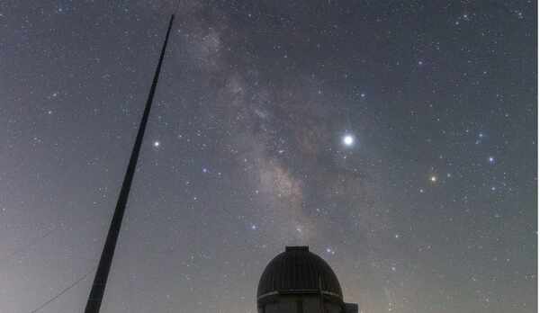 当館の天文台☆キラメク星々がお客様を歓迎してくれます