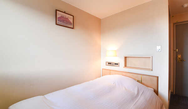 *【シングル】セミダブルベッドでゆったり快適