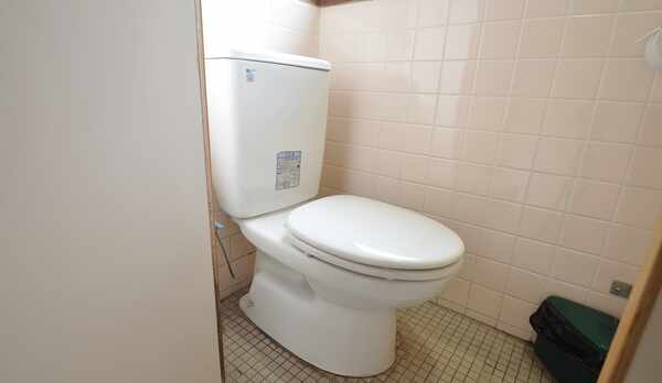 *【コテージ大・トイレ】バス・トイレはセパレートタイプになります