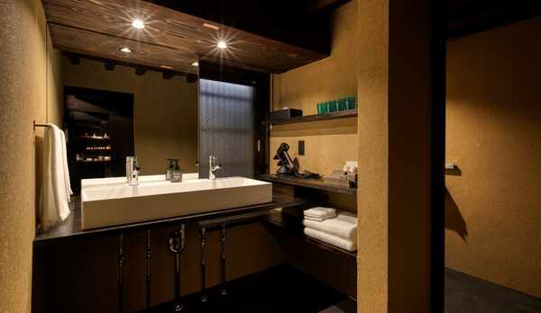 客室｜1階「有明の海」洗面所、トイレ　