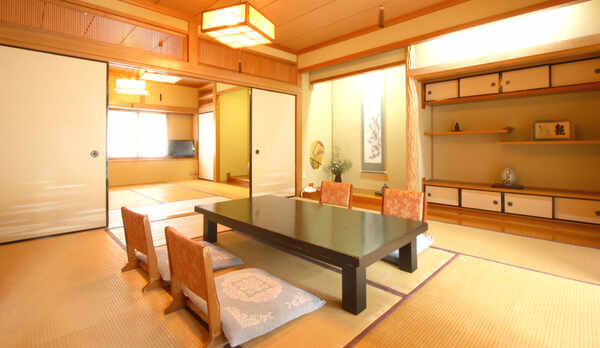 ＜客室一例＞〜芙蓉〜（和室20畳）二間続きの広いお部屋でごゆっくりとお寛ぎ下さい