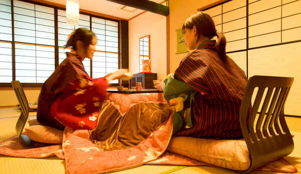 囲炉裏部屋　こたつ