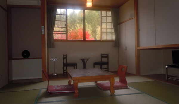 和室（トイレ付）