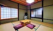 【和室8畳】