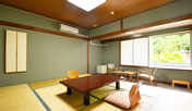 ・【和室10畳】ゆったりとお過ごしいただける広々空間