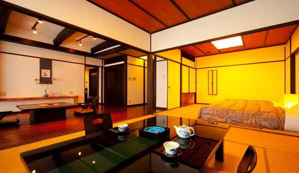 檜風呂付和洋室「ききょう」/約20㎡のリビングと和室が2間