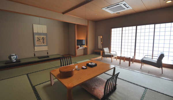  眺望の良い広々とした開放感のある【北館・和室12畳】