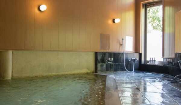 ★絹の湯　女性用風呂　２０１９年夏内壁リニューアルしました