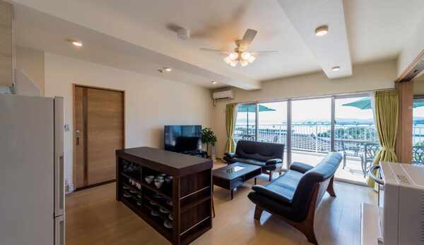 リビングルームo