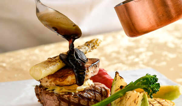 ロッシーニ風盛り付け