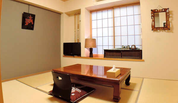 *客室/和室６帖。１名様からご利用可能です。