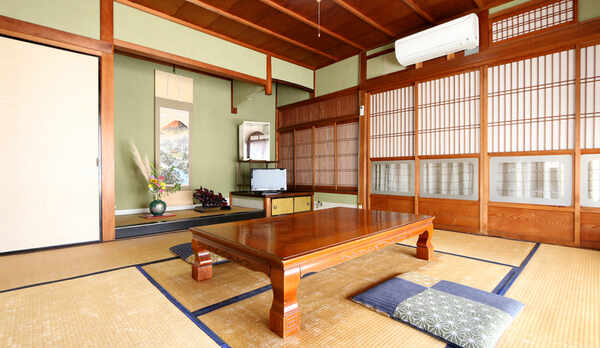 2名様〜3名様でご利用いただけます8畳和室