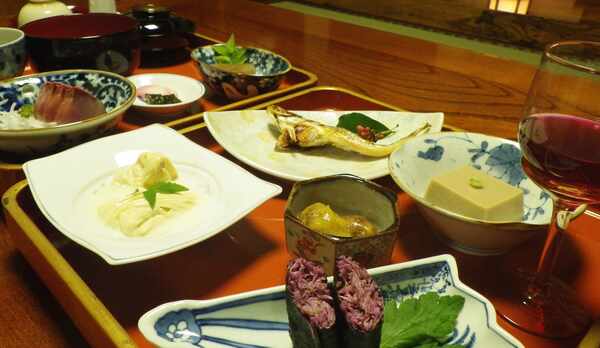 *【夕食例】盛り付けにもこだわったお食事&hellip;この機会にご賞味下さい。