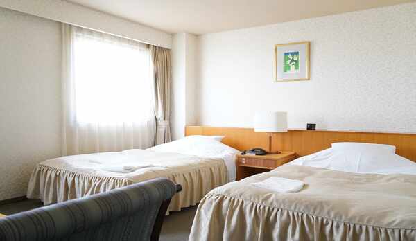 ツインルーム（２８平米）