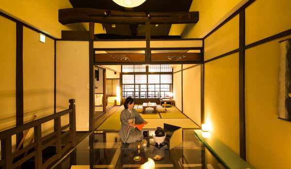 2F 透明な床のフロア