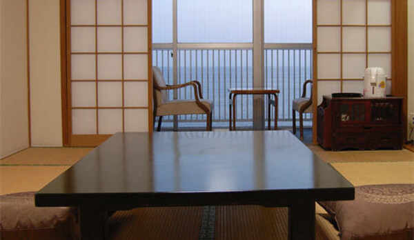 客室一例〜和室〜