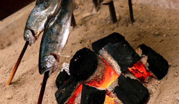 炉端焼き◆囲炉裏の醍醐味を味わう