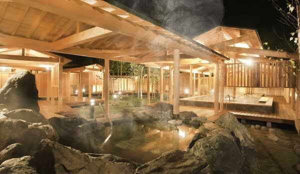 白樺の湯 露天温泉(夜)