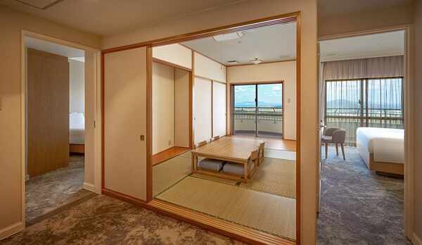 2ベッドルームスイート和室付きリビング