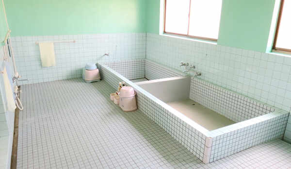 ・宿の共同風呂：通常は使用しておりません