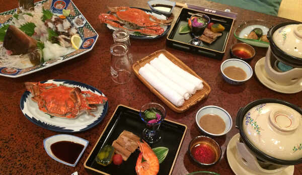 *【夕食一例】海の幸満載！ボリューム満点