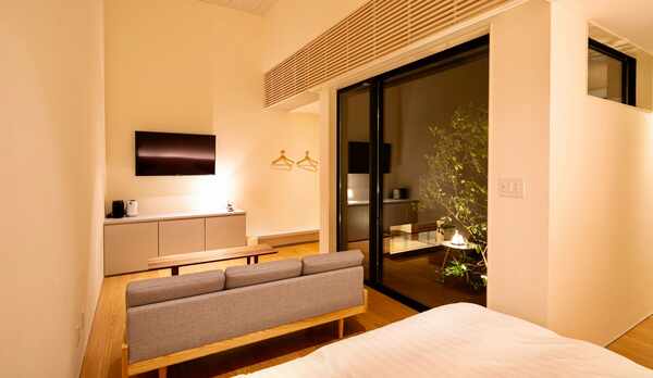 ■葉籠-客室-■ 新しい&ldquo;別府&rdquo;の宿泊スタイルをお楽しみ頂ける洋室／キングベッド