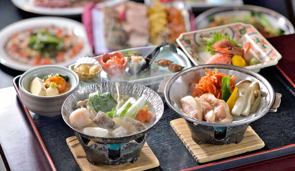 【お膳＋ハ？イキンク？】よくは？りフ？ラン（イメーシ？）季節に応し？て旬の食材をこ？提供します