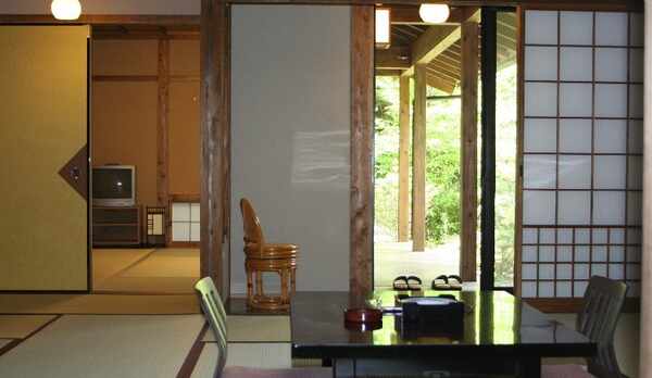 檜内湯付き２間のお部屋