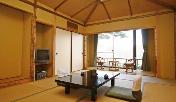 【客室一例】落ち着いた佇まいの和室