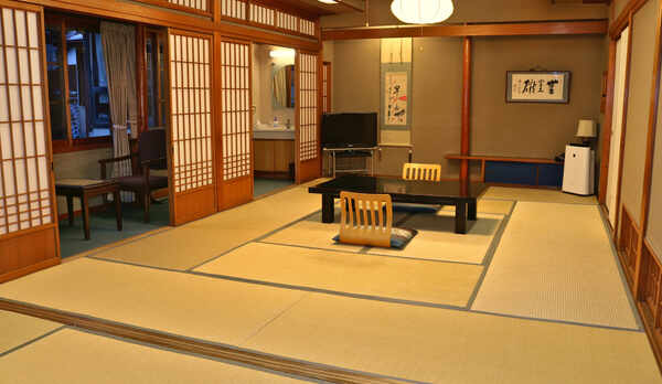 蘭の間　12畳+6畳