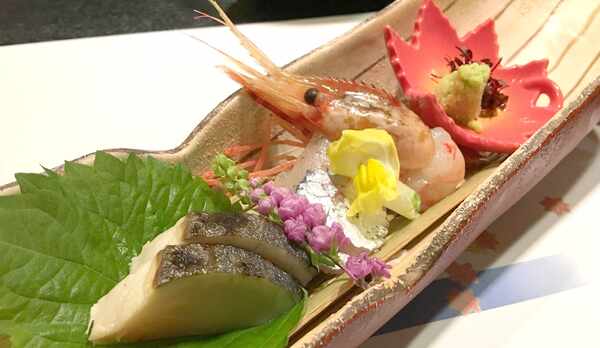 *【ご夕食（一例）】向附  