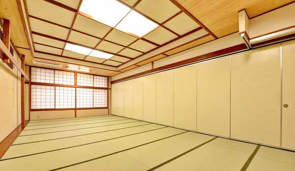 *【団体部屋(6名〜）】※宴会場利用、バス・トイレなし