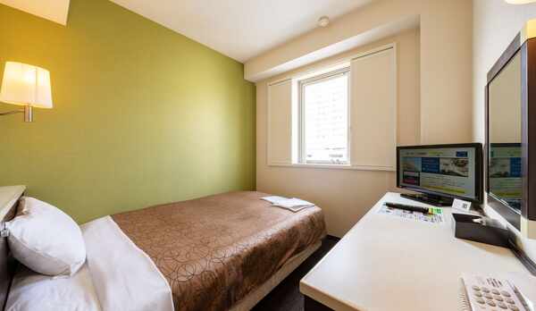 【禁煙】シングルルーム◆セミダブルベッド(125cm幅)