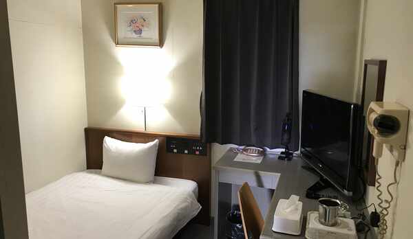 新館セミダブル