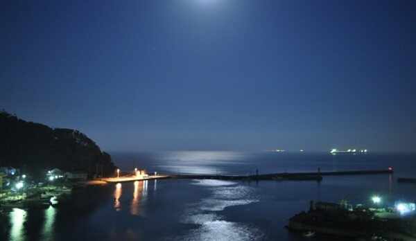 【貸切露天風呂からの夜景】