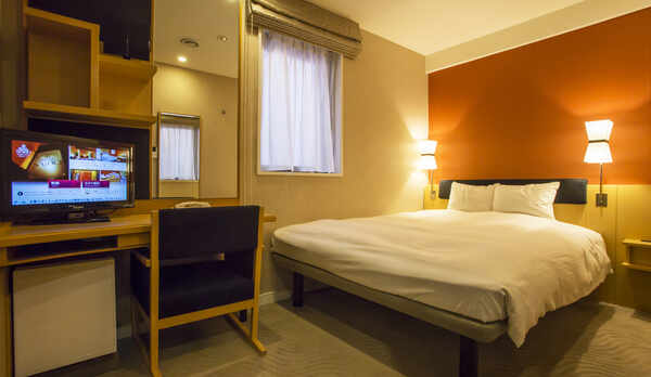 ワイドダブル（12.0平米・ベッド幅160ｃｍ）。客室内Ｗｉ−Ｆｉ接続可能♪