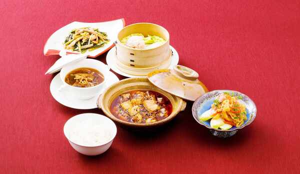 【美麗華ご夕食】人気の中華料理メニューでございます。