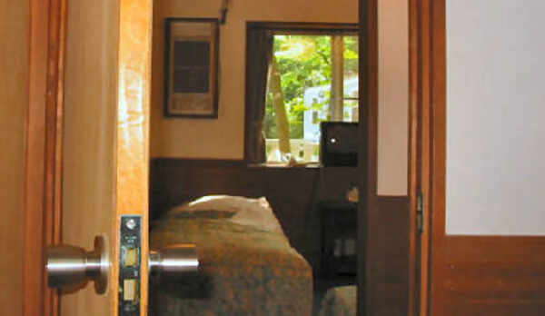 コネクトルーム・横