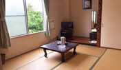 和室（八畳間）　