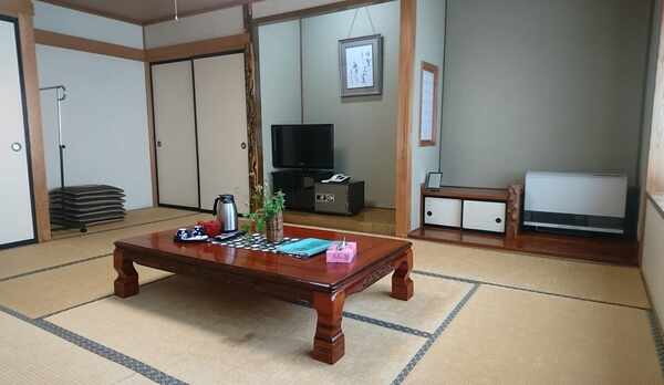 源六　和室１２畳