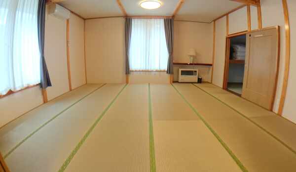 18畳の和室