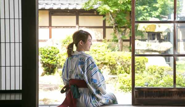 一棟貸切のお部屋もあるので気兼ねなく、思い思いにおくつろぎいただけます。