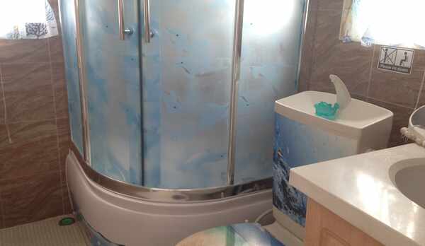 離れのシャワールーム