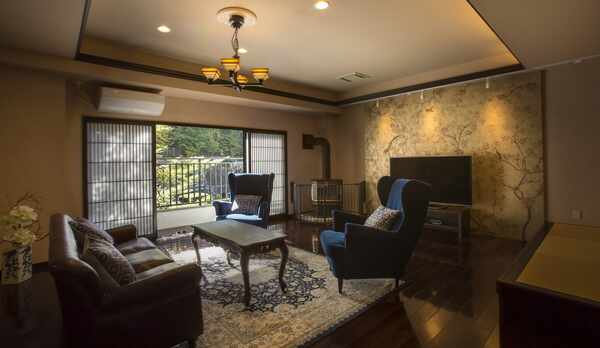 蓼科倶楽部ユニバーサルデザイン◆蓼科親湯と関わりの深い10人の文人達をイメージして創った個性的な部屋