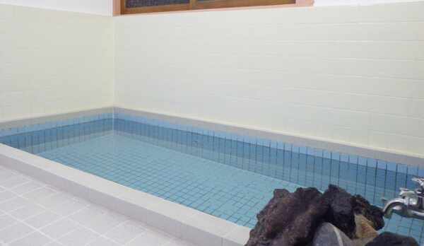 *【お風呂】のんびりつかって、旅の疲れを癒しましょう。